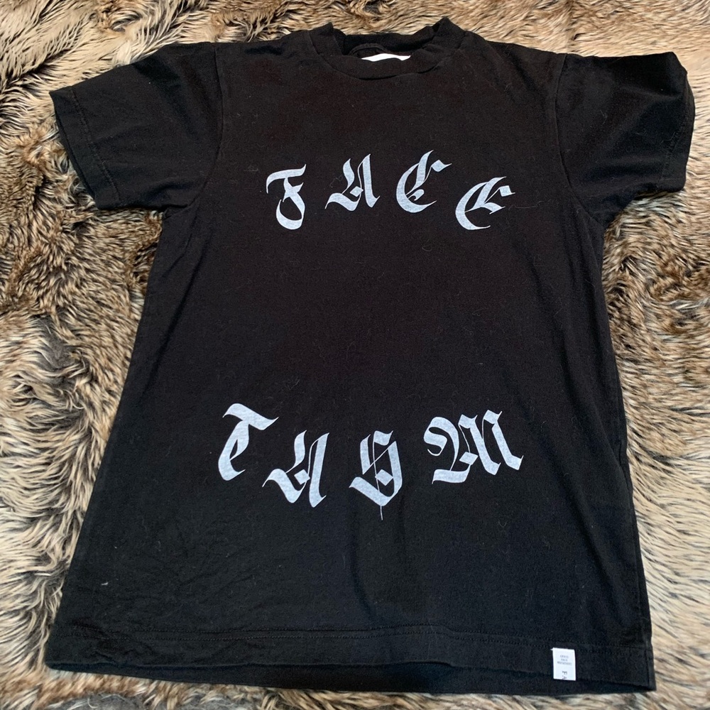 Facetasm Black Round Logo in old English-style font T-Shirt Size 1/S